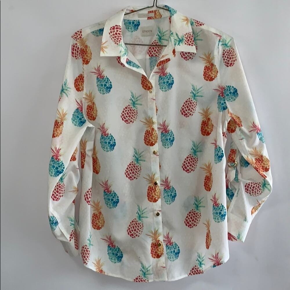 CHICO’S NO IRON BUTTONDOWN SHIRT SIZE 2